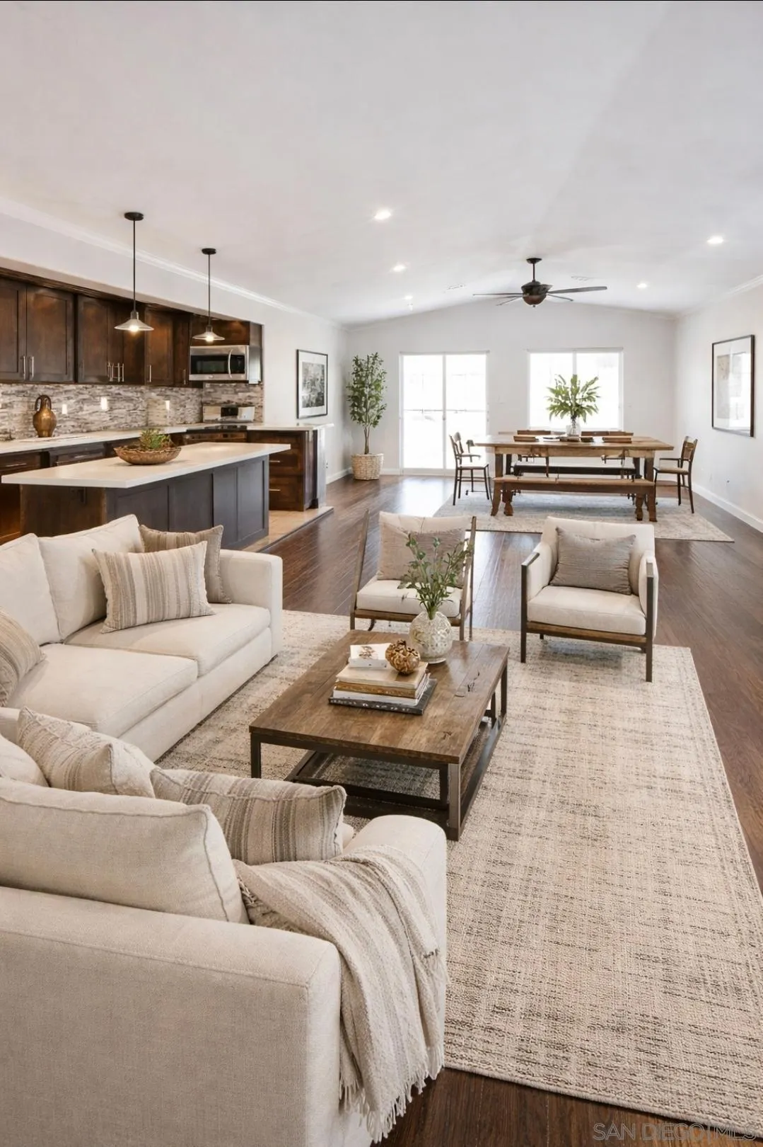 https://cdn.realtyfeed.com/cdn/127/260009235/635237d61d842aeb9190cbf0f2f2a58b.webp