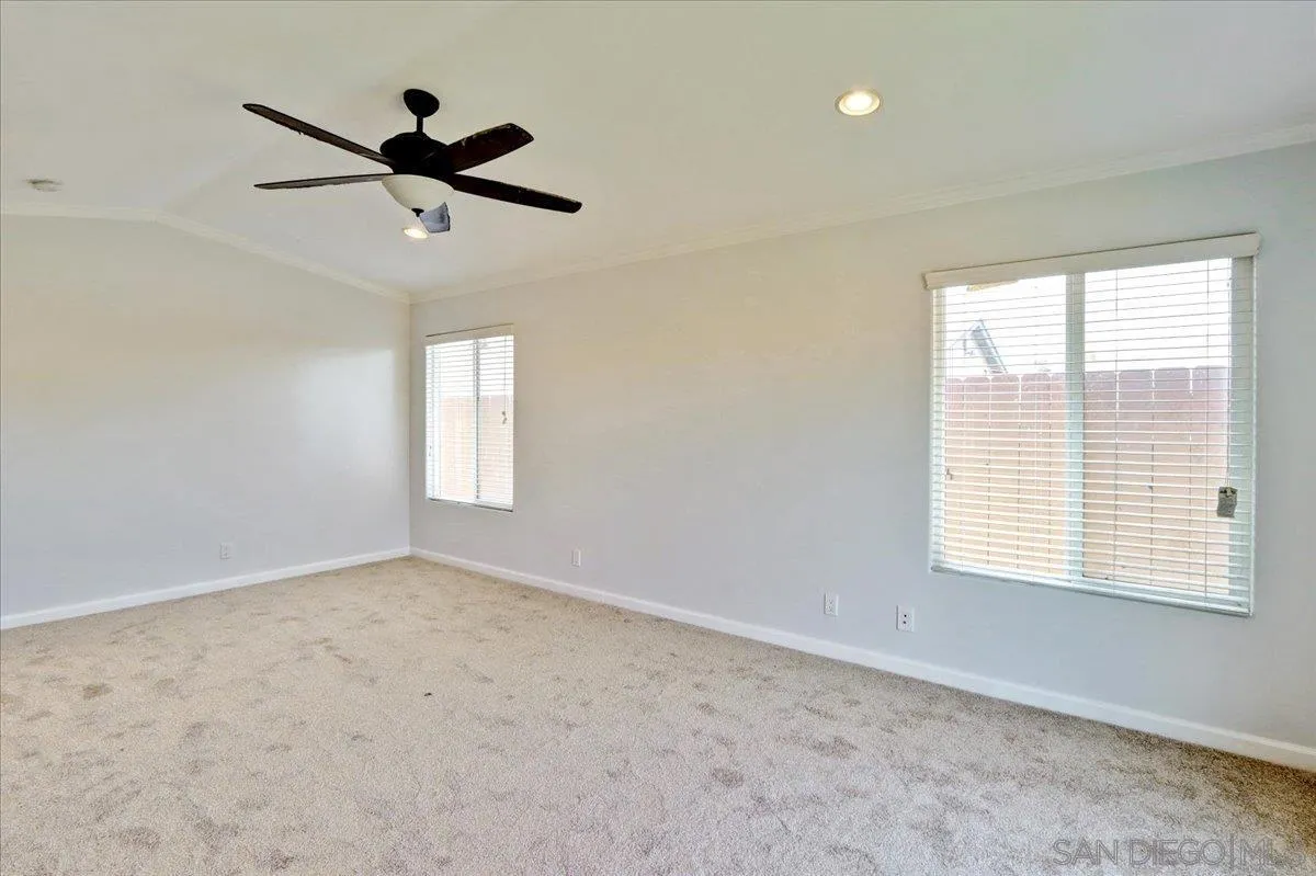 https://cdn.realtyfeed.com/cdn/127/260009235/96c38630057540989c89cf188cfa9c28.webp