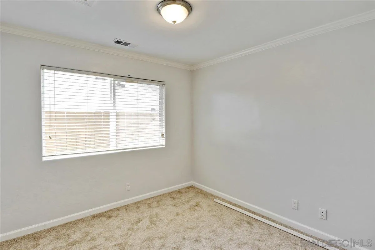 https://cdn.realtyfeed.com/cdn/127/260009235/99e43c34fc271fe7fdf8a0c8e64610b6.webp