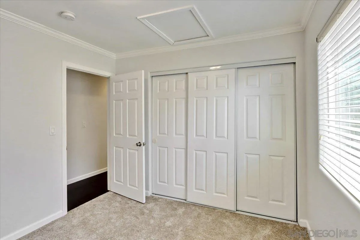 https://cdn.realtyfeed.com/cdn/127/260009235/b9a6ef9872068b353eb990c8ef415af7.webp