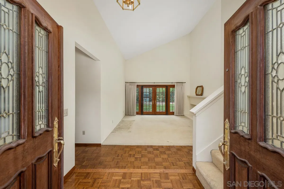 10575 Canyon Lake Dr, San Diego, CA, 92131
