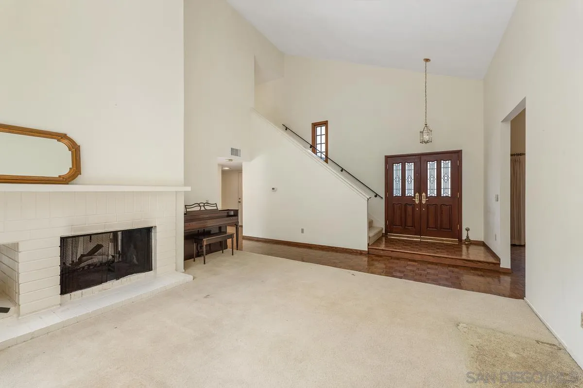10575 Canyon Lake Dr, San Diego, CA, 92131