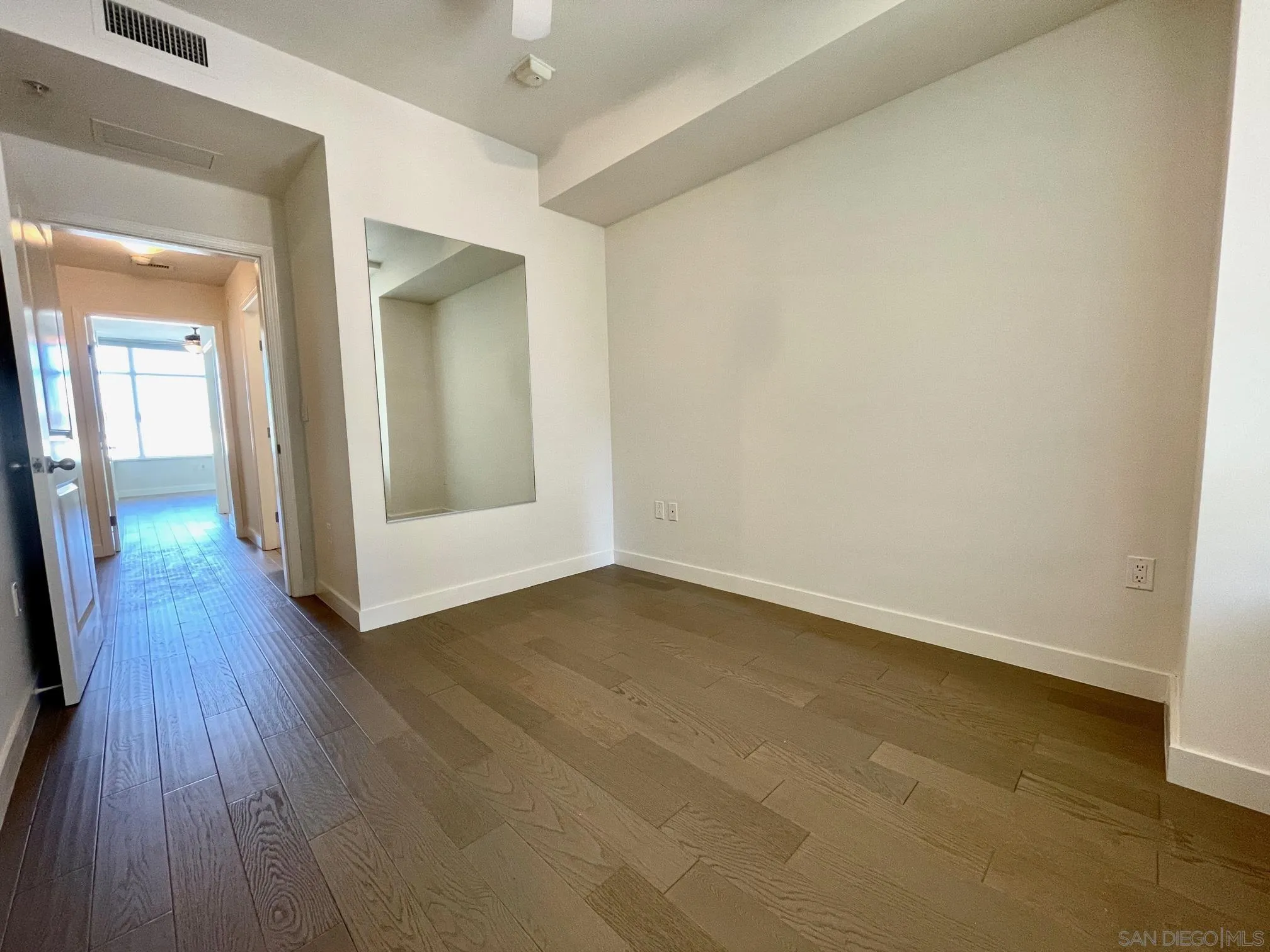 Photo #11: 260009239 Listing: Photo #11