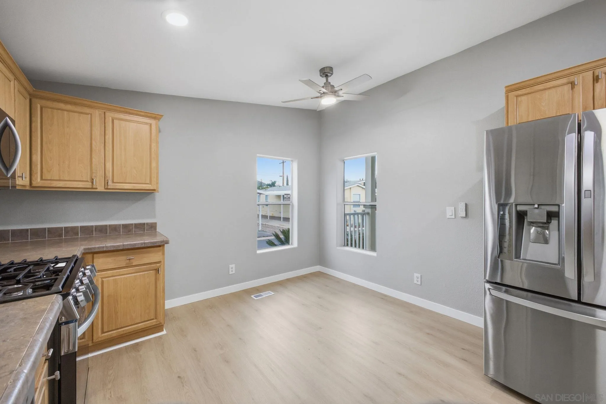 https://cdn.realtyfeed.com/cdn/127/260009240/61aef6747af5e711ba83722bebc8377c.webp