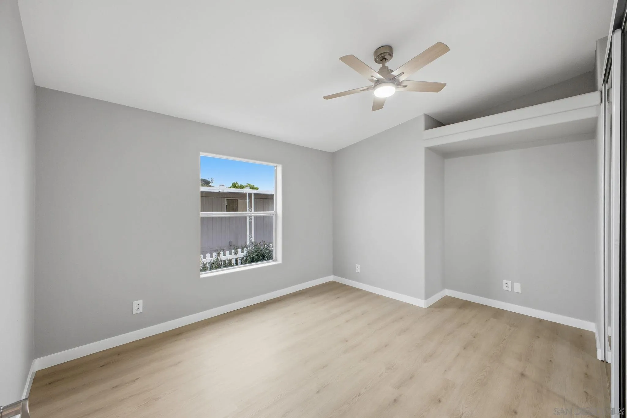 https://cdn.realtyfeed.com/cdn/127/260009240/965c93f6794f9f855dfff4cb15029004.webp