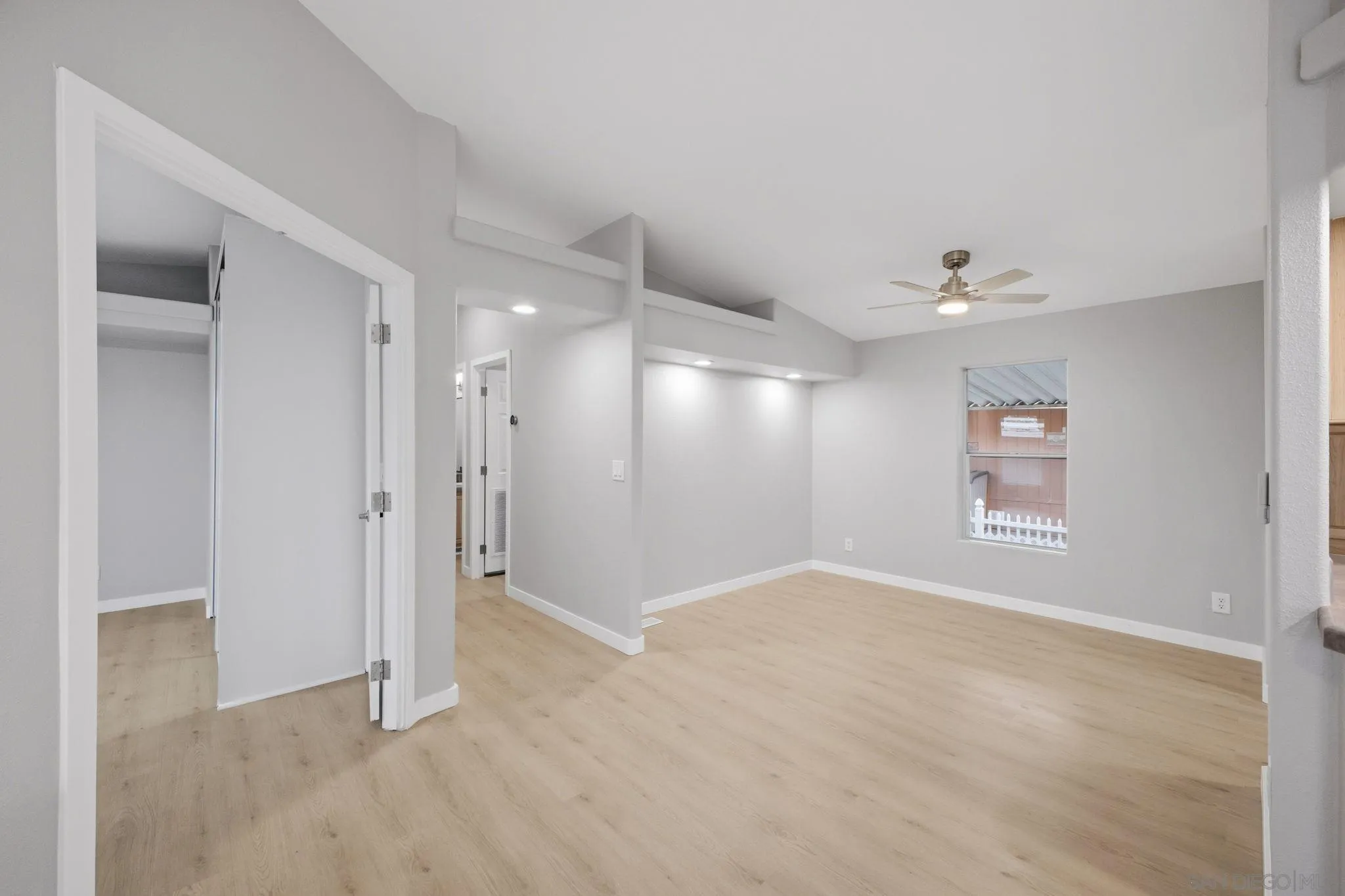 https://cdn.realtyfeed.com/cdn/127/260009240/af1d92c4aa3d948b0a4b426e0abd61b8.webp