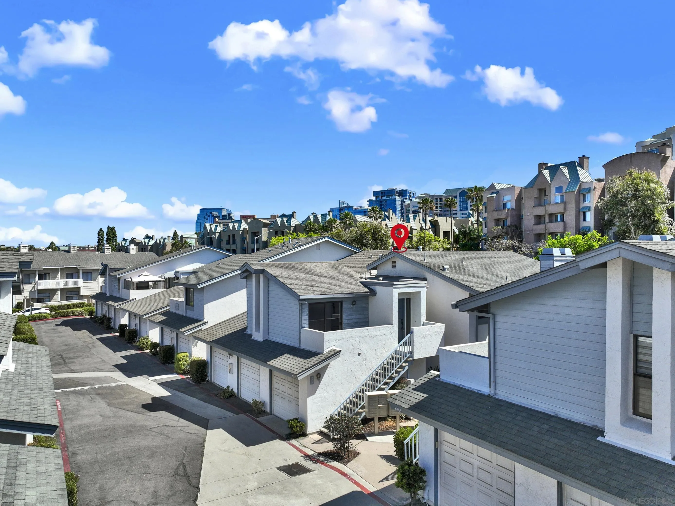 https://cdn.realtyfeed.com/cdn/127/260009244/2a44c7844d39096af43cbe662f679b12.webp