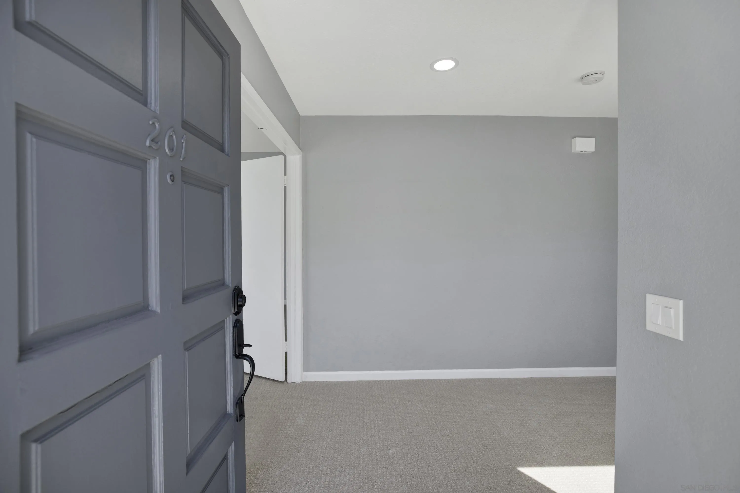 https://cdn.realtyfeed.com/cdn/127/260009244/4e1ccbf01cc0cfc1e25ae33e578bbdda.webp