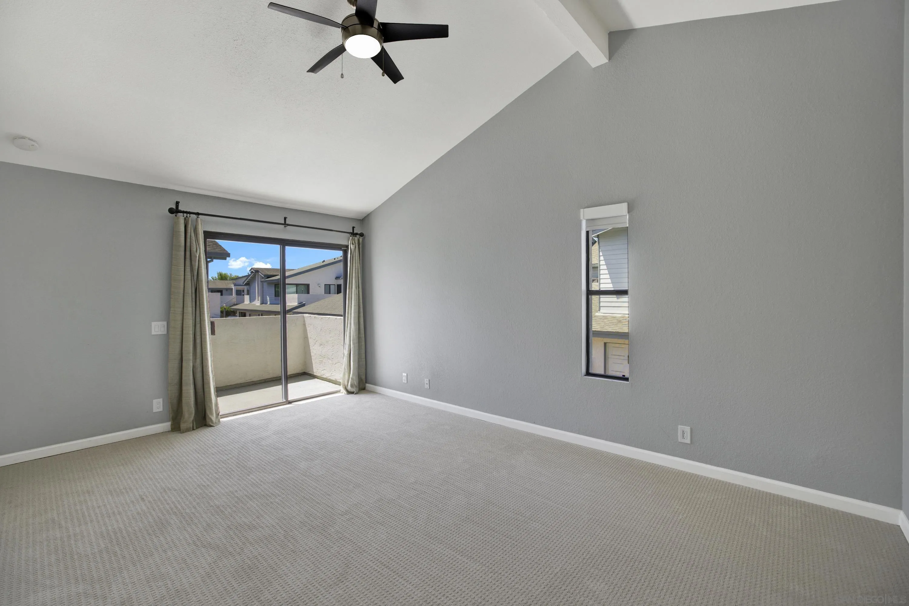 https://cdn.realtyfeed.com/cdn/127/260009244/95d18b4dbf275fd7c5adfa77315f8624.webp