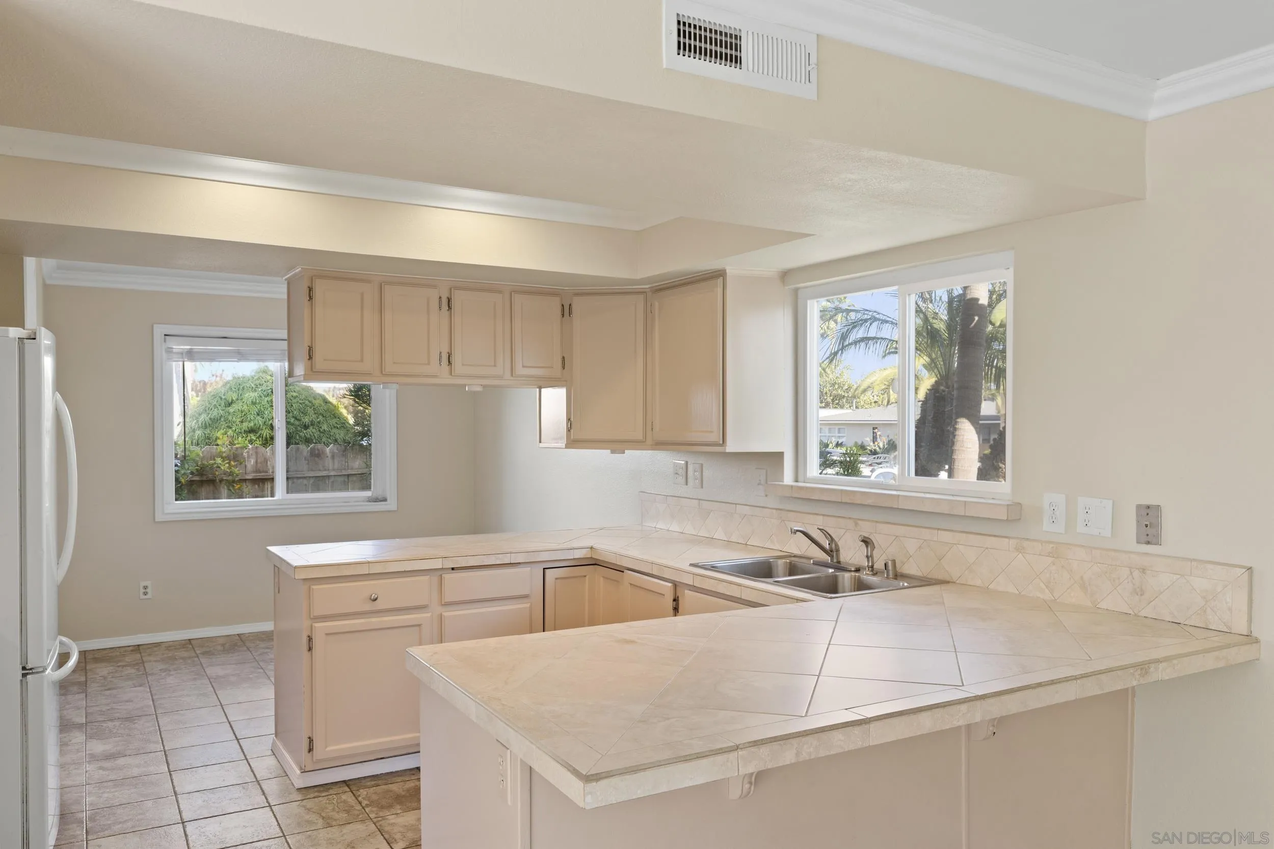 Photo #9: 260009248 Listing: Photo #9