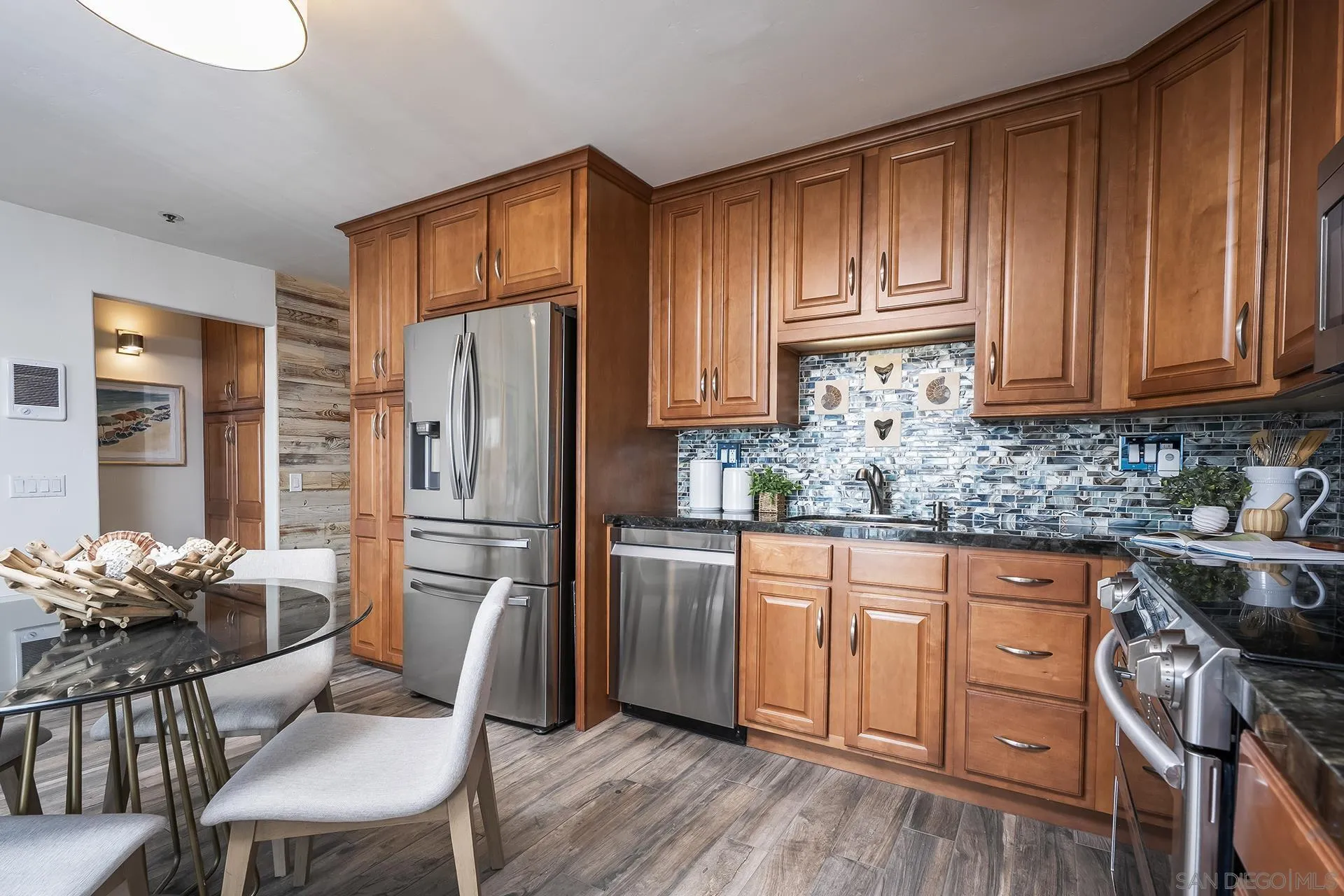 https://cdn.realtyfeed.com/cdn/127/260009254/21e9fe0e72590557ede842073dee228e.webp