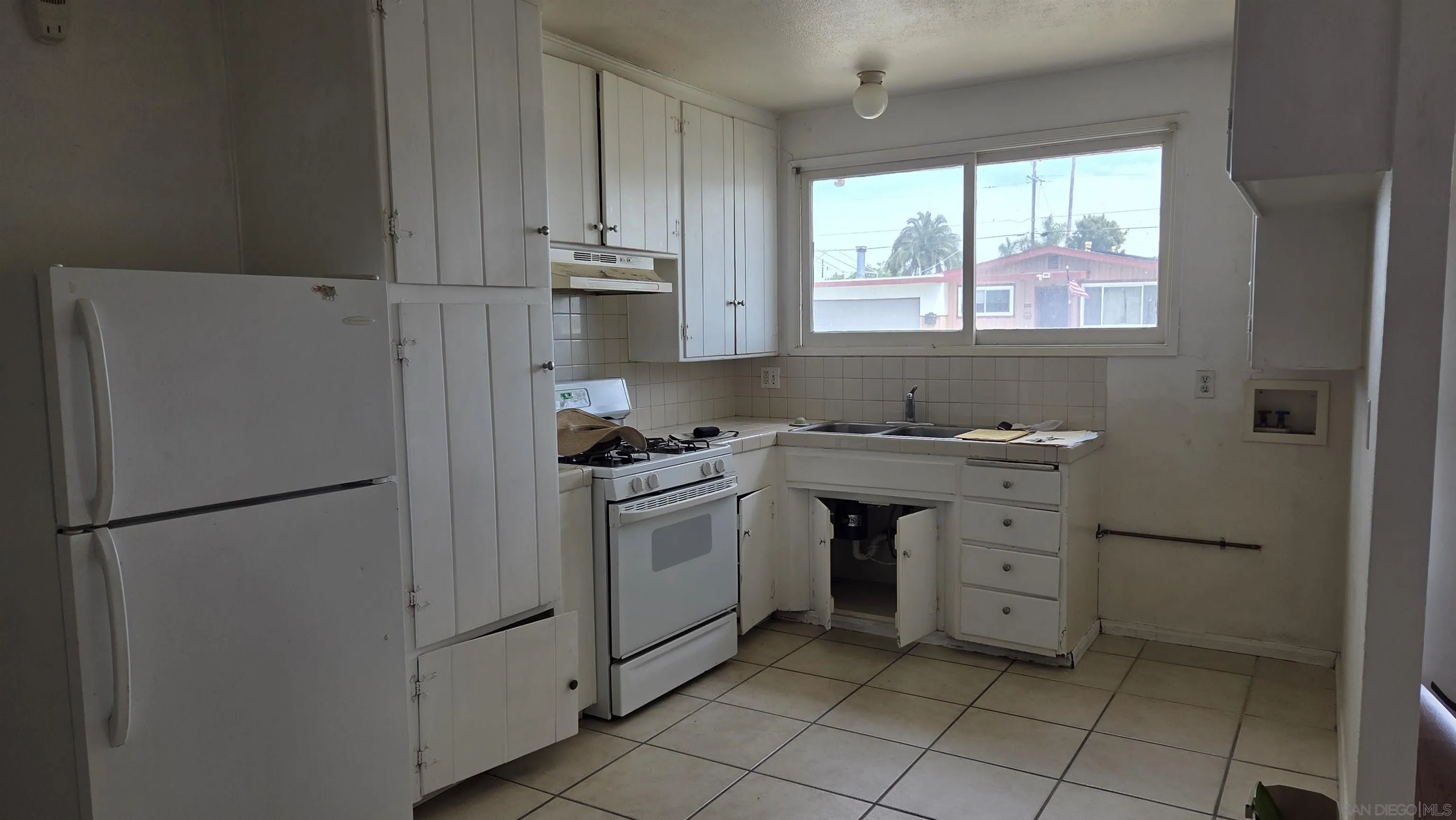 https://cdn.realtyfeed.com/cdn/127/260009261/4690cf106ad647a3564c217dbb4a7b87.webp