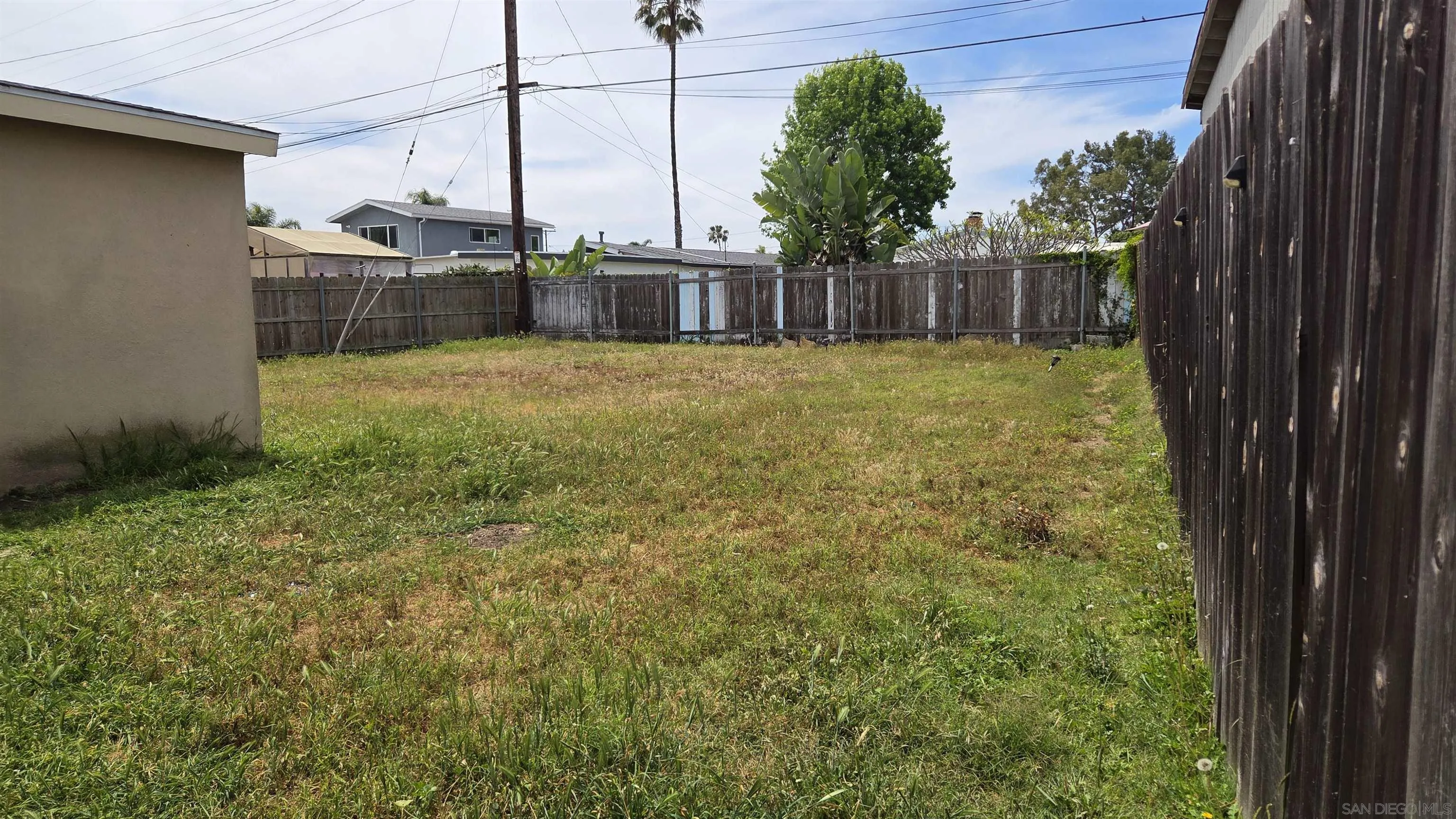 https://cdn.realtyfeed.com/cdn/127/260009261/996c098839bc7987f202b10b9b537c23.webp