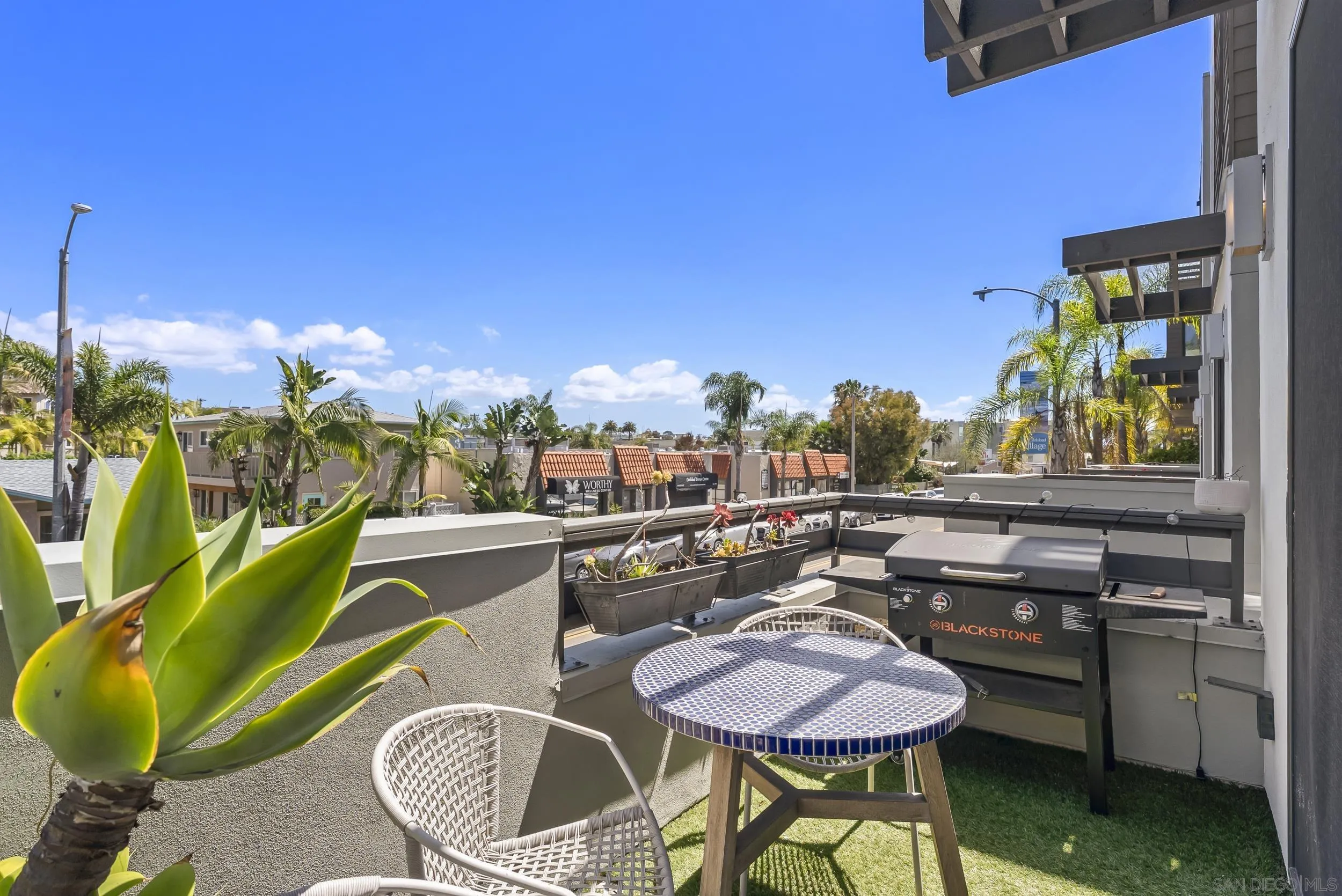 2537 State St., Carlsbad, CA, 92008
