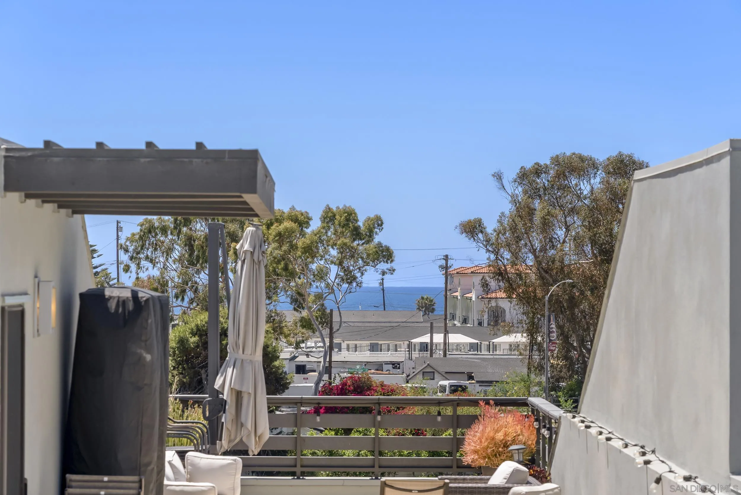 2537 State St., Carlsbad, CA, 92008