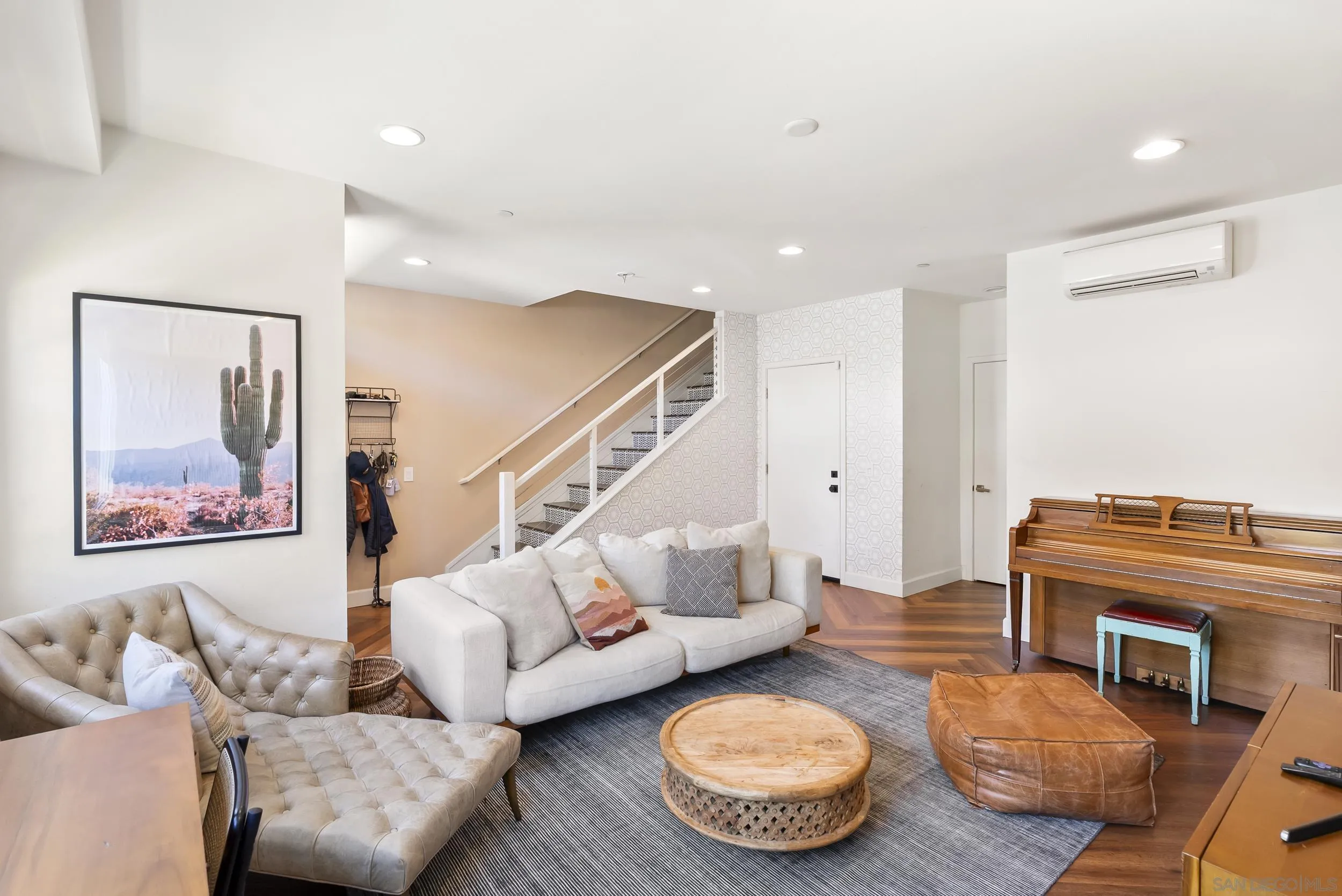 2537 State St., Carlsbad, CA, 92008
