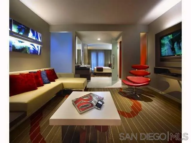 207 5Th Ave UNIT 737, San Diego, CA, 92101