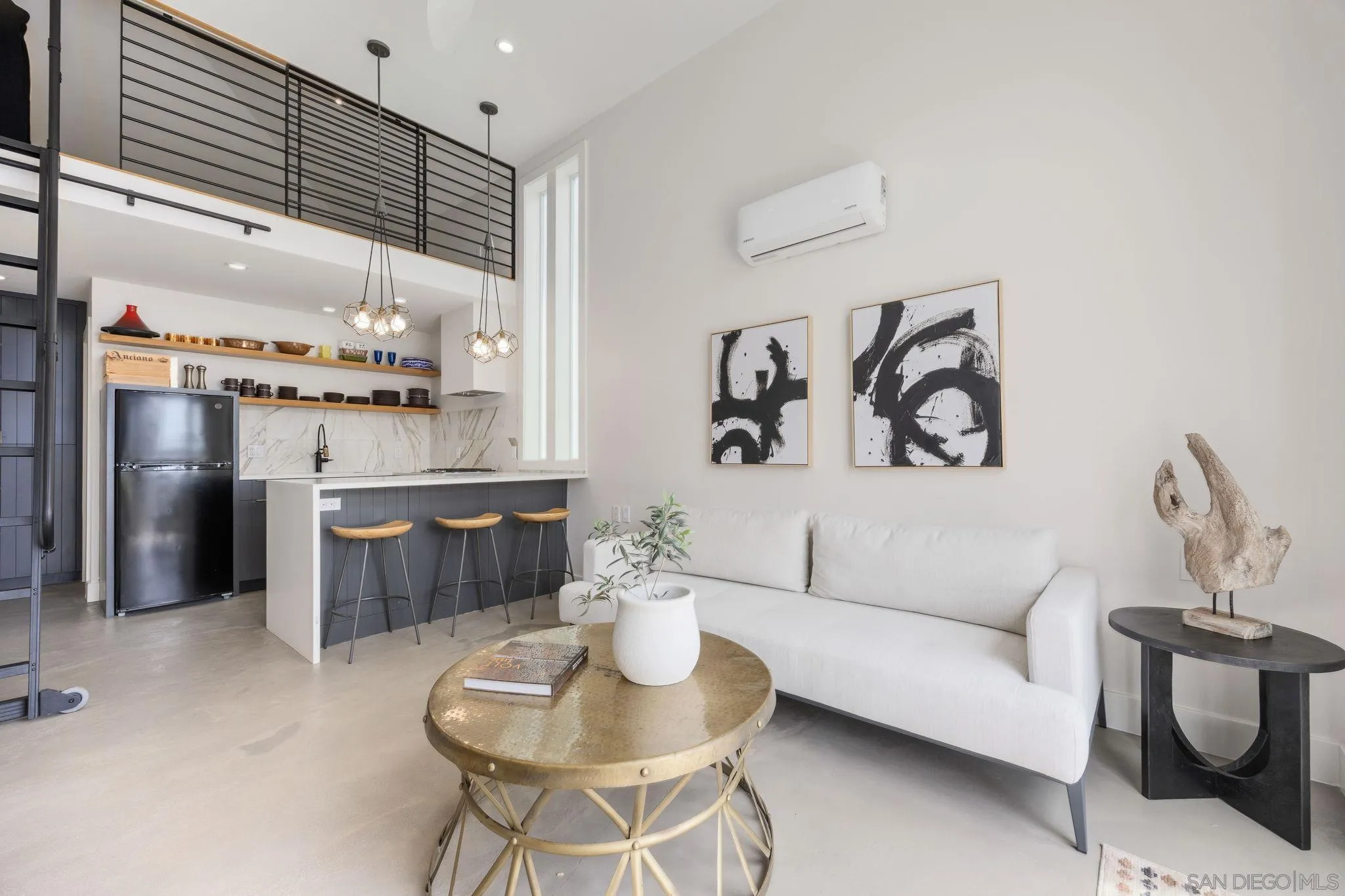 https://cdn.realtyfeed.com/cdn/127/260009270/869c7762b21af99aa8aa1f54ee63534b.webp