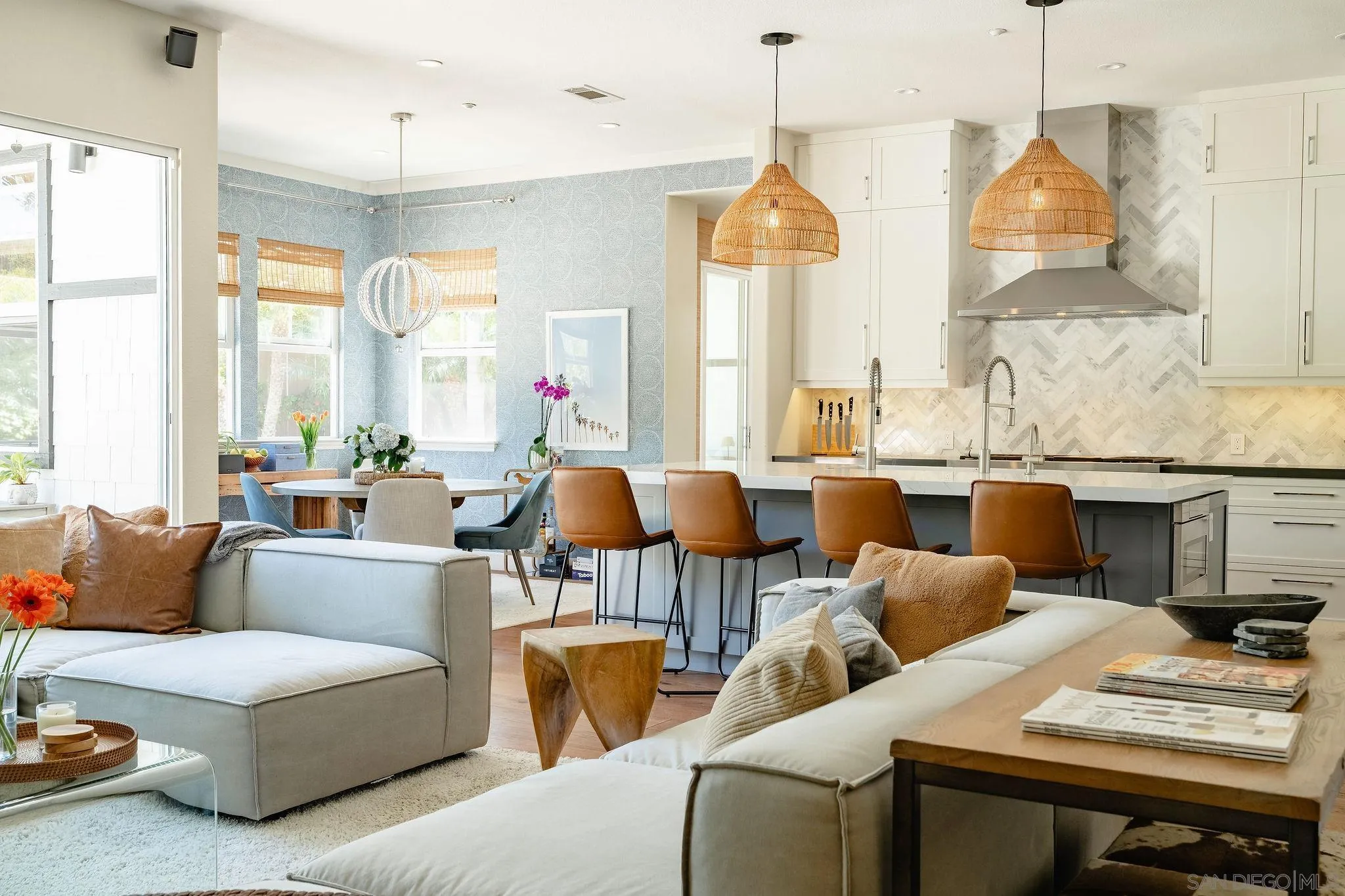https://cdn.realtyfeed.com/cdn/127/260009273/3b8bbf62025000c709c7ff94211d5b94.webp