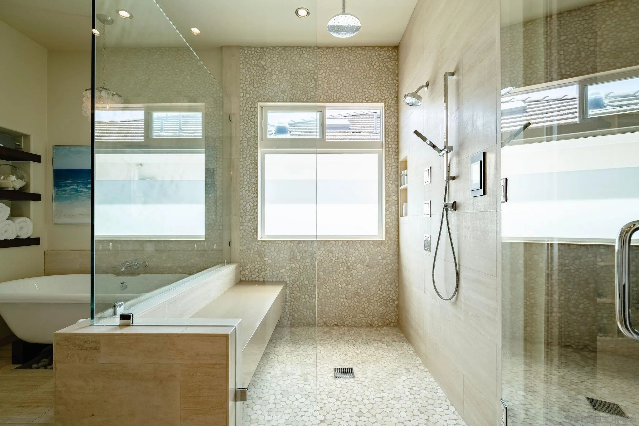 https://cdn.realtyfeed.com/cdn/127/260009273/4fabc9741f652ae42e2281274a031cf7.webp