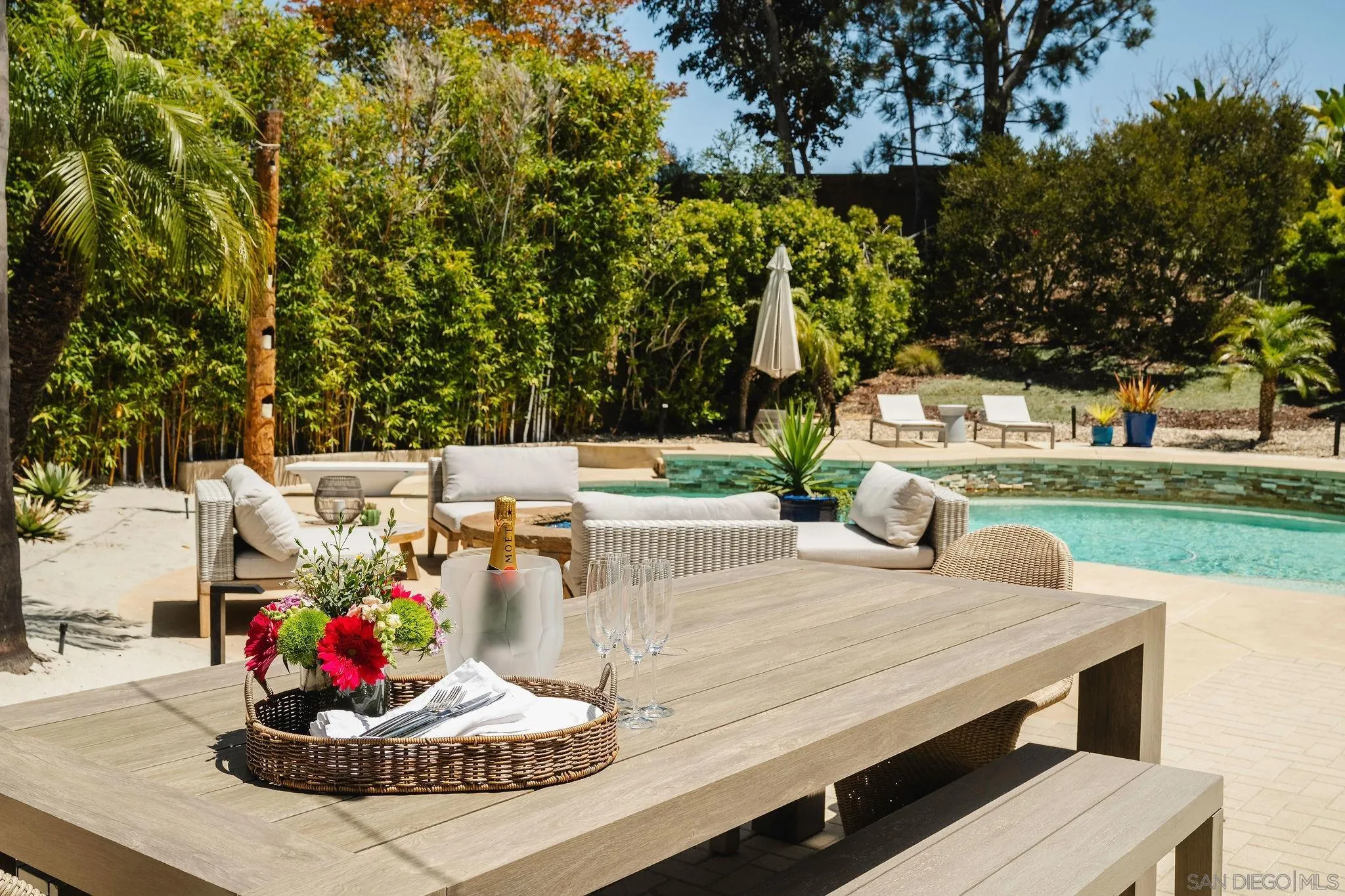 https://cdn.realtyfeed.com/cdn/127/260009273/77334b31a7ae0da01318ec9db5af5331.webp