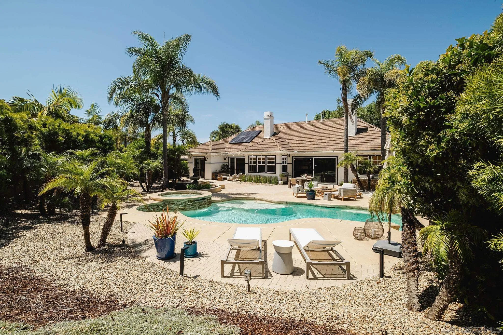 https://cdn.realtyfeed.com/cdn/127/260009273/7ee65822ea3c0910b41545702b00256c.webp