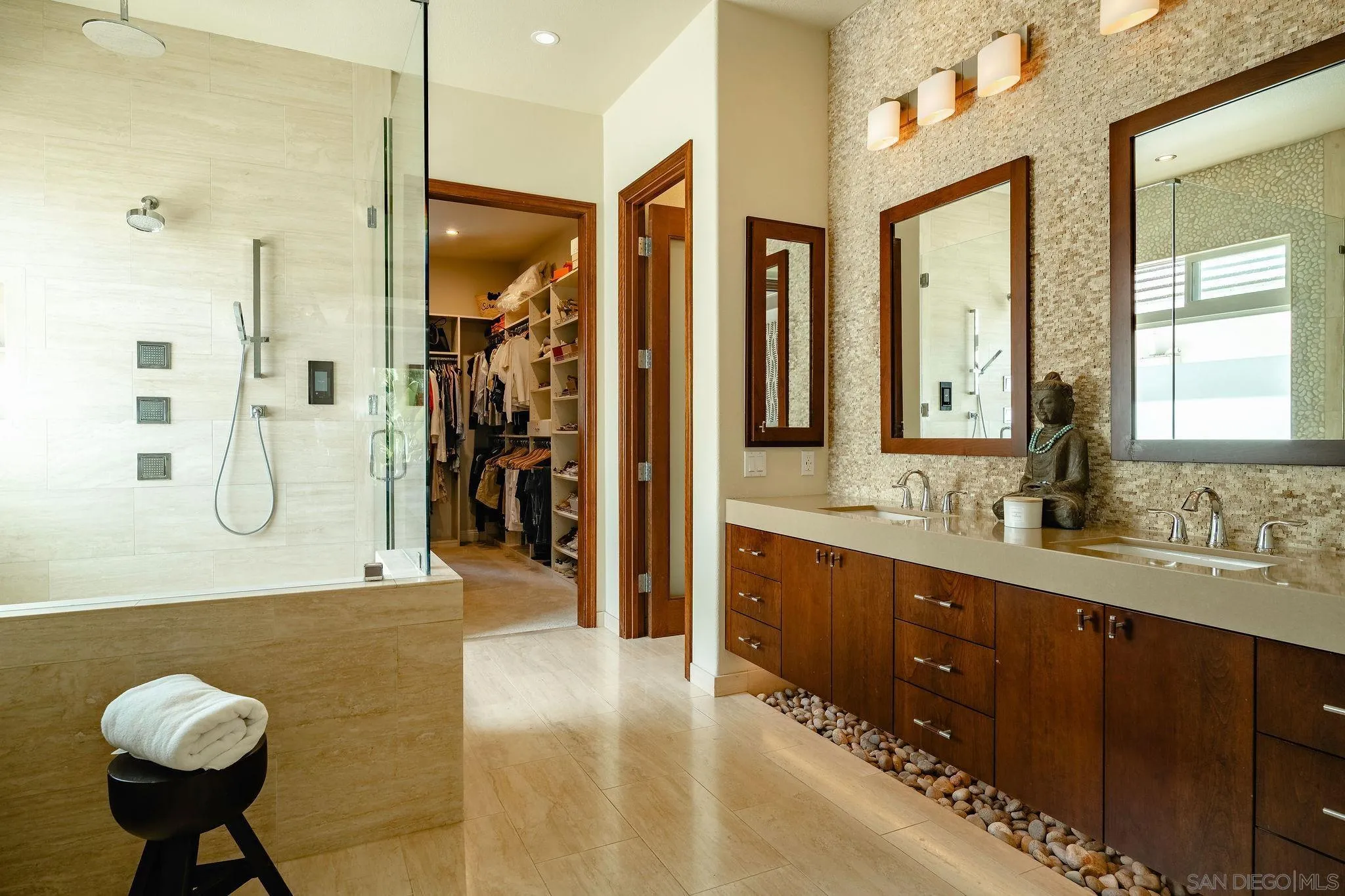 https://cdn.realtyfeed.com/cdn/127/260009273/af6573bc9dd0c9630871bc68794d4114.webp