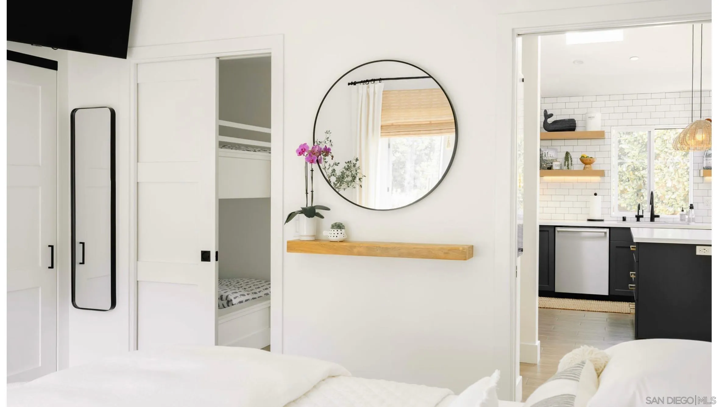 https://cdn.realtyfeed.com/cdn/127/260009273/b8d53f08d4ca5fe49c33857a7f226ff3.webp