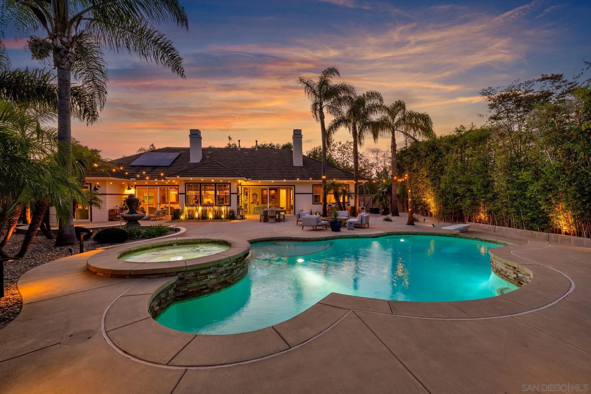https://cdn.realtyfeed.com/cdn/127/260009273/c26a952d75975e9c972382165dc7b5c6.webp