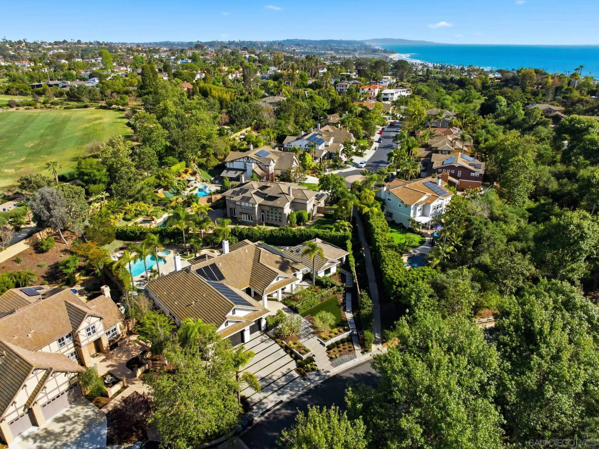 https://cdn.realtyfeed.com/cdn/127/260009273/f5ac56591a895d1762c0f1abeb4fa161.webp