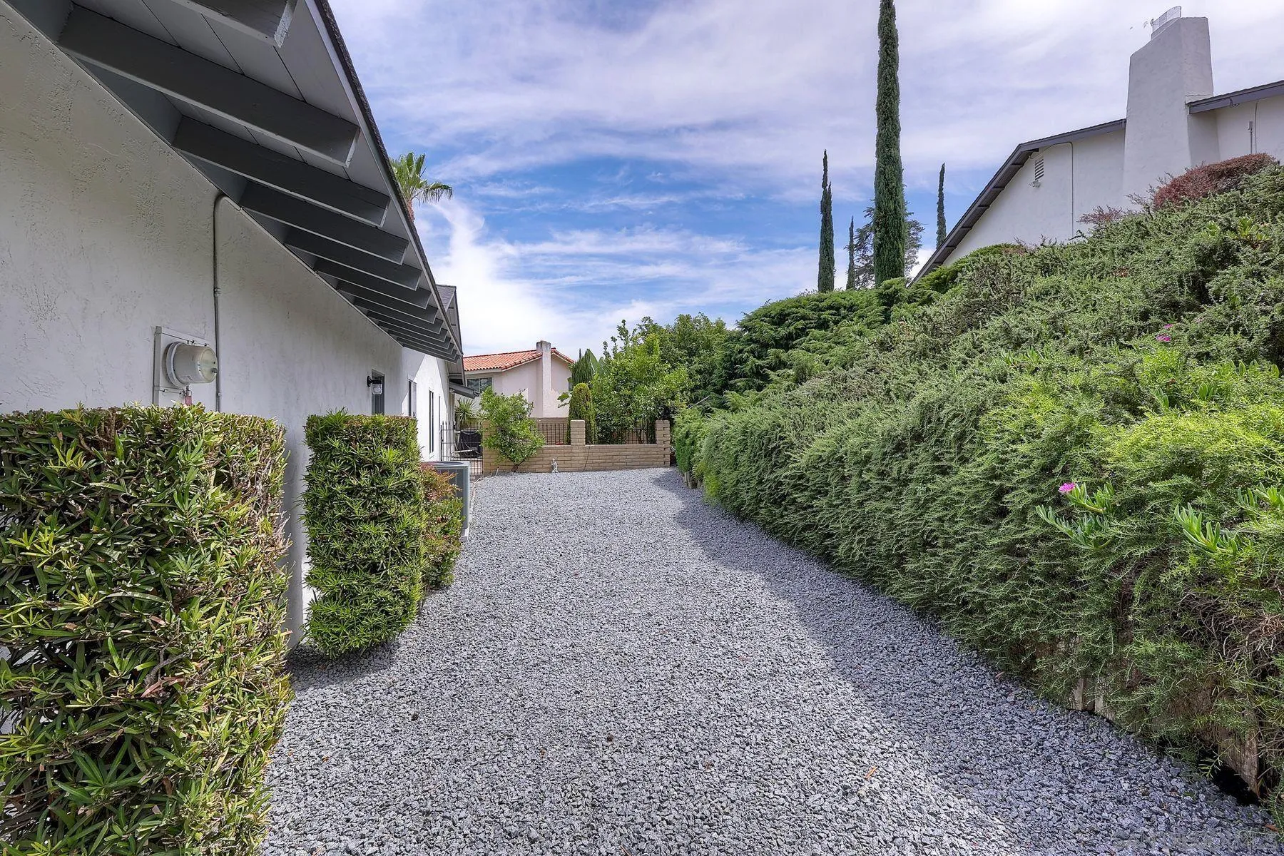 1535 Avenida Ladera