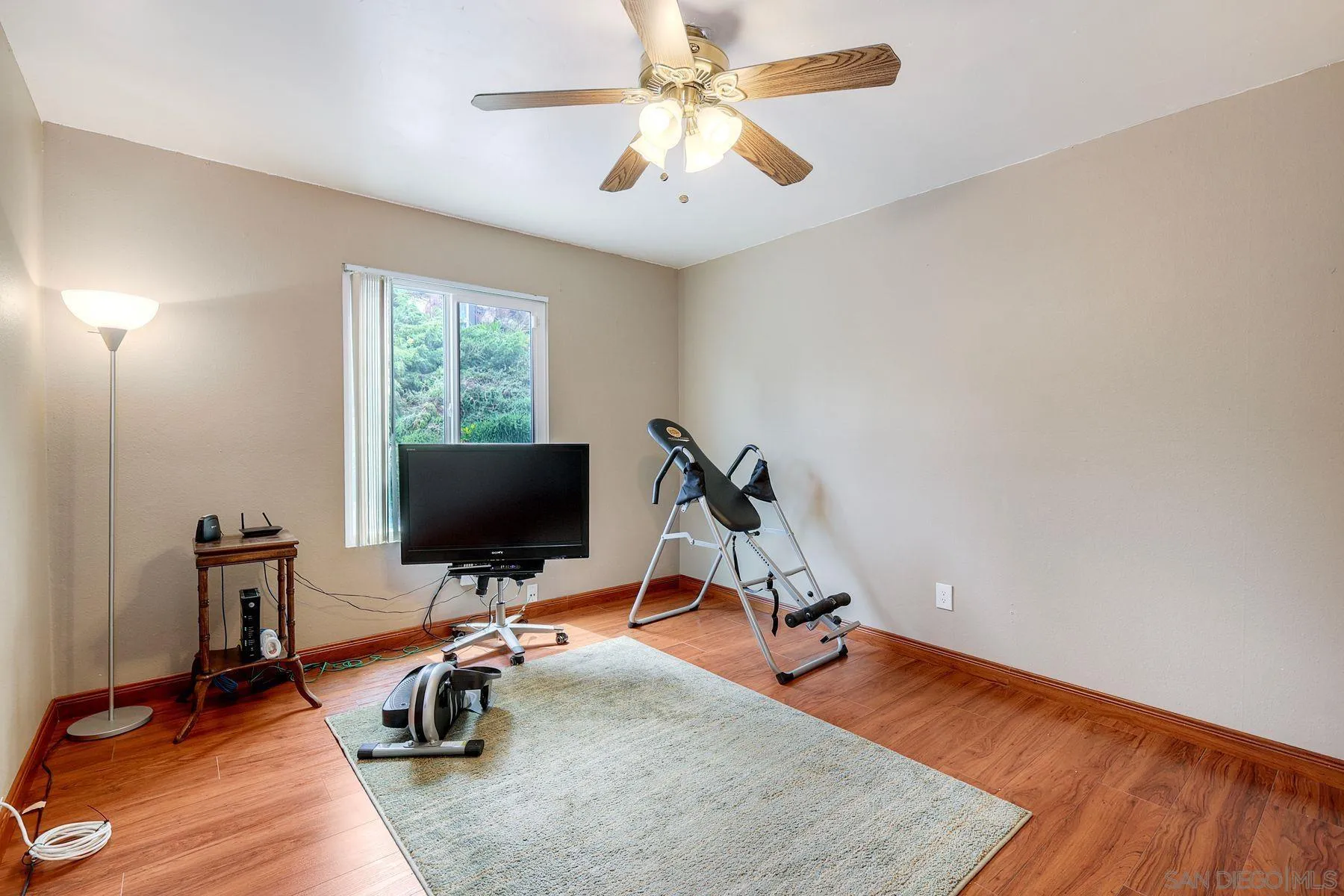 1535 Avenida Ladera