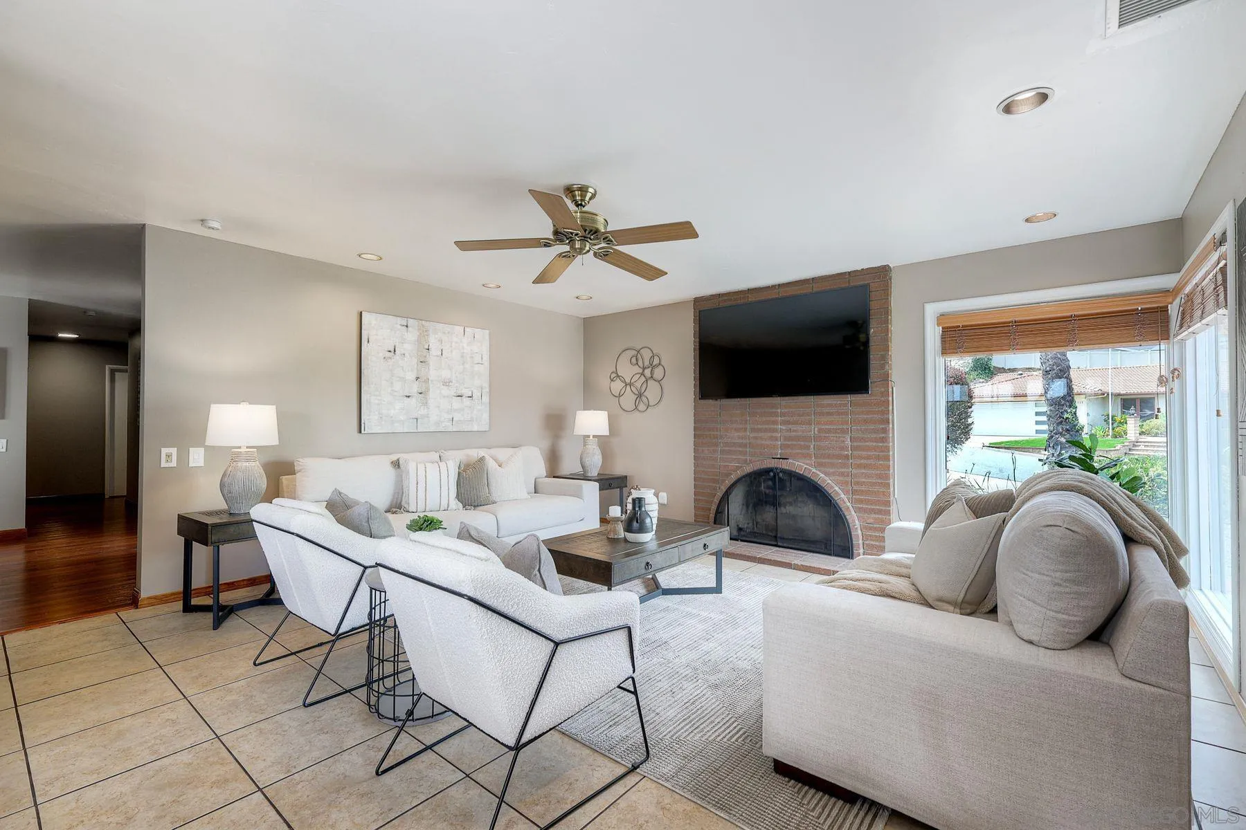 https://cdn.realtyfeed.com/cdn/127/260009274/2c6113e76ad059cda4e917fdc36bde39.webp