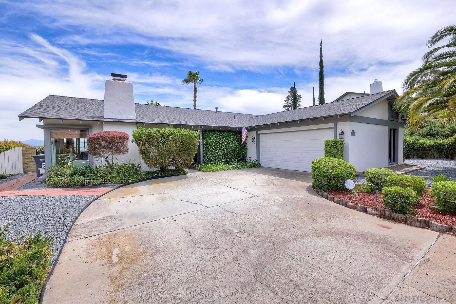 https://cdn.realtyfeed.com/cdn/127/260009274/2e452ac5018b119155b6bf2f956ac9ef.webp