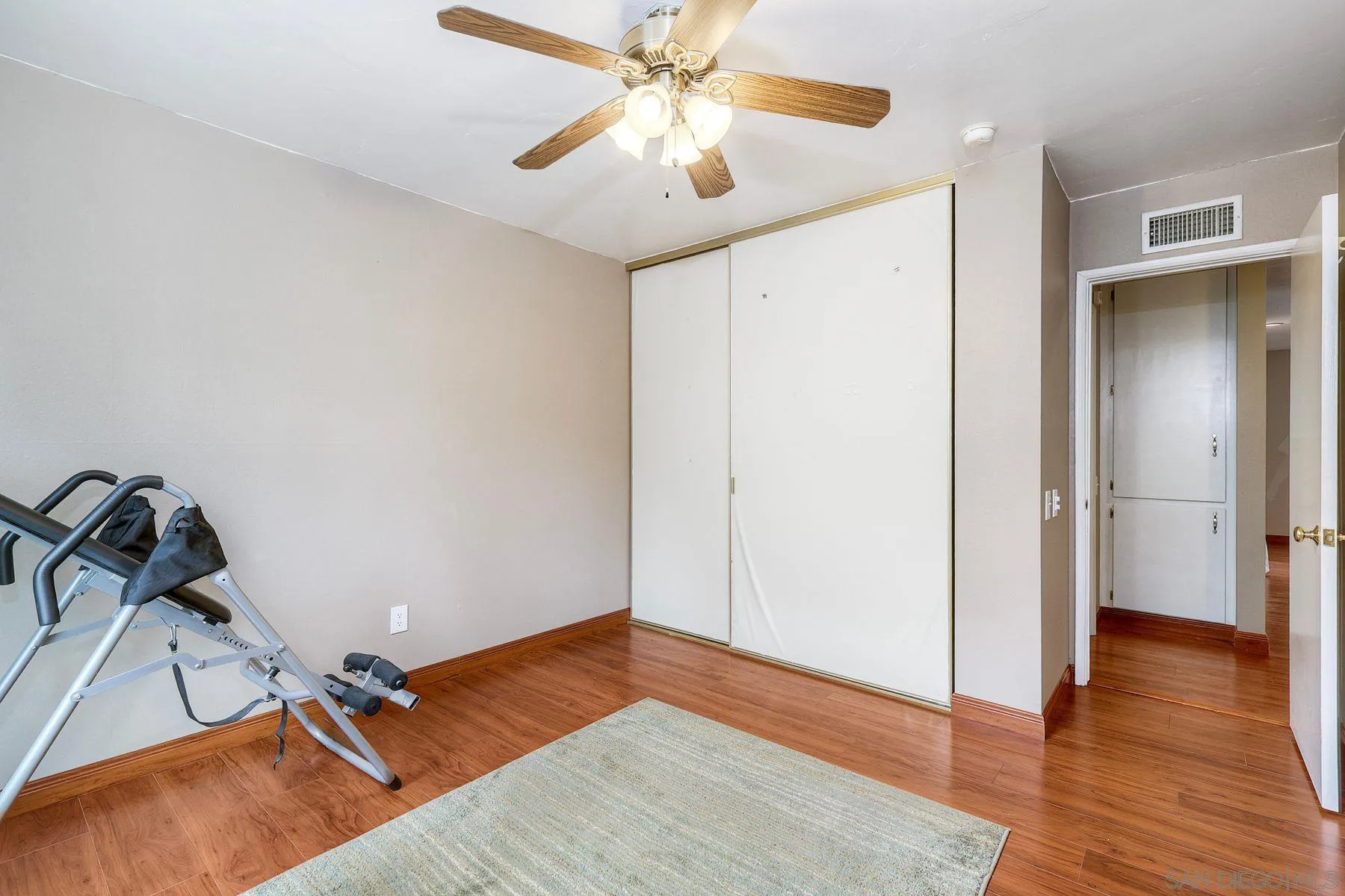 1535 Avenida Ladera