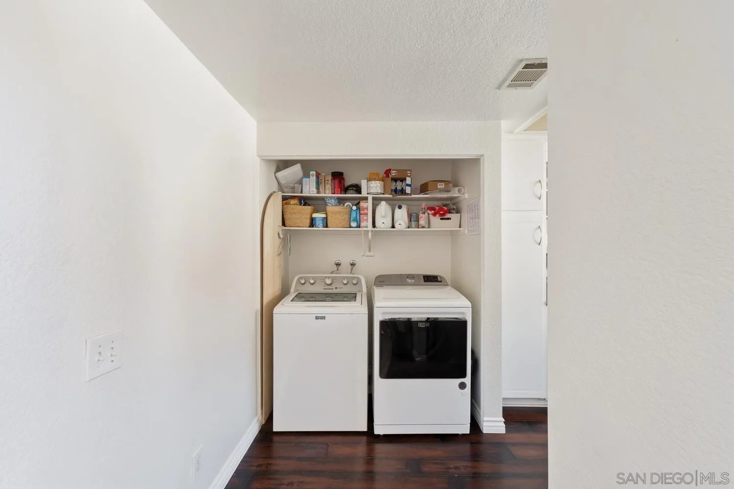 895 Connors Ct, Claremont, CA, 91711