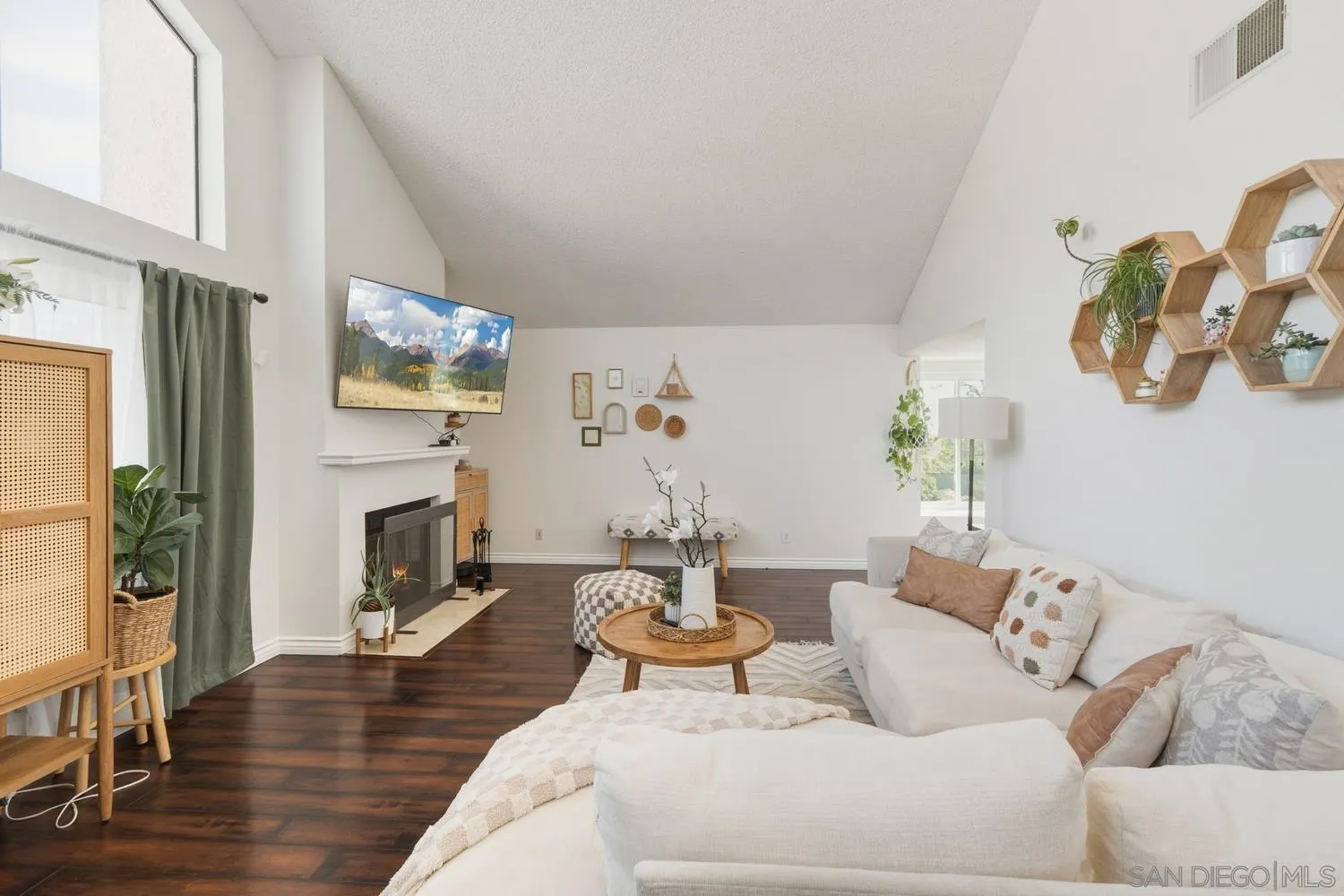 895 Connors Ct, Claremont, CA, 91711
