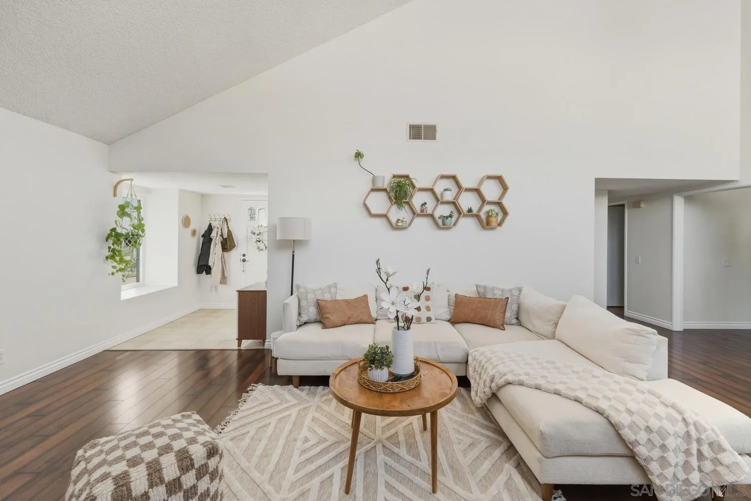 895 Connors Ct, Claremont, CA, 91711