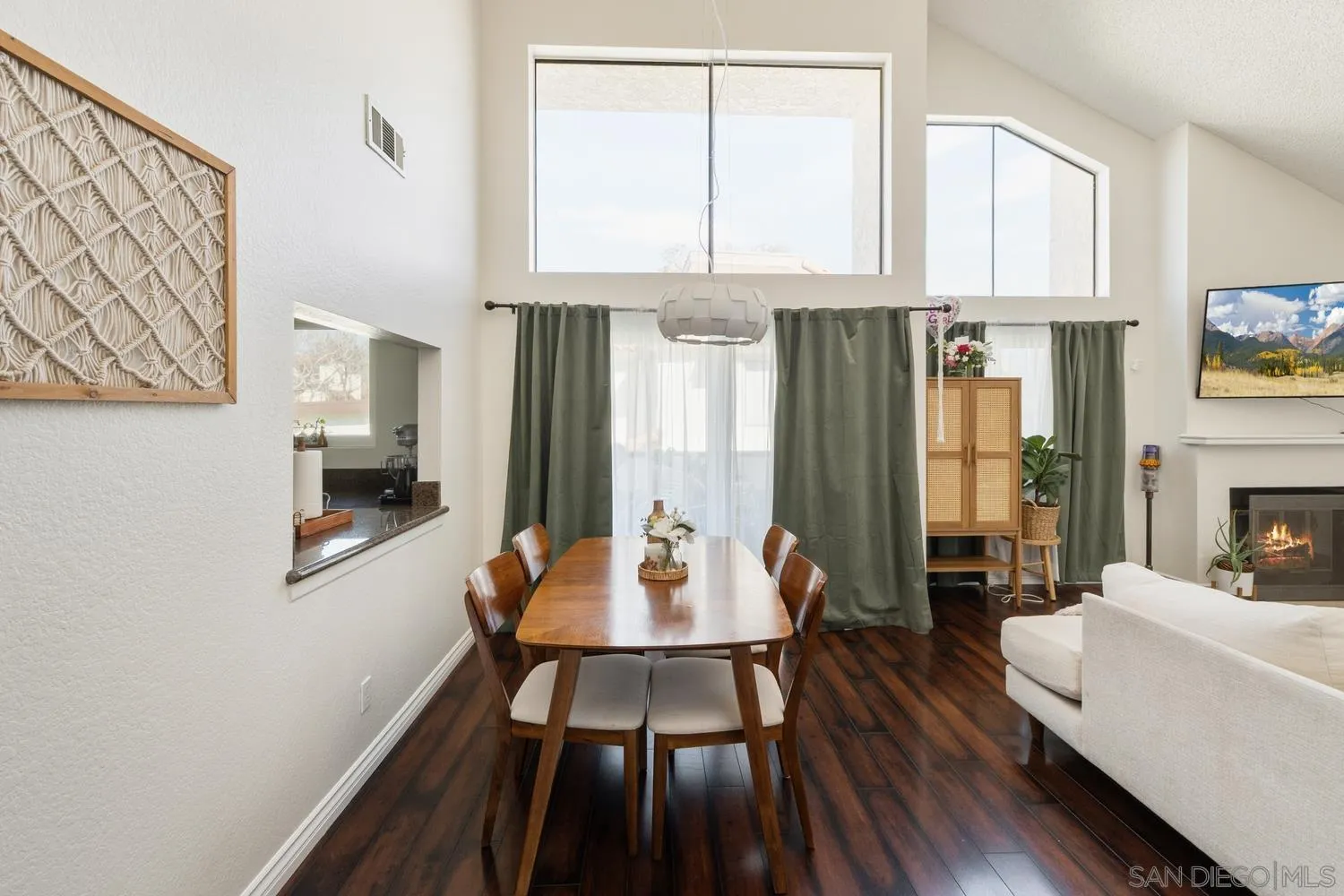 895 Connors Ct, Claremont, CA, 91711