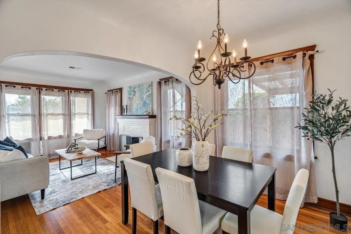 https://cdn.realtyfeed.com/cdn/127/260009290/f3dbdf17841d4a18b08820995fdc310d.webp