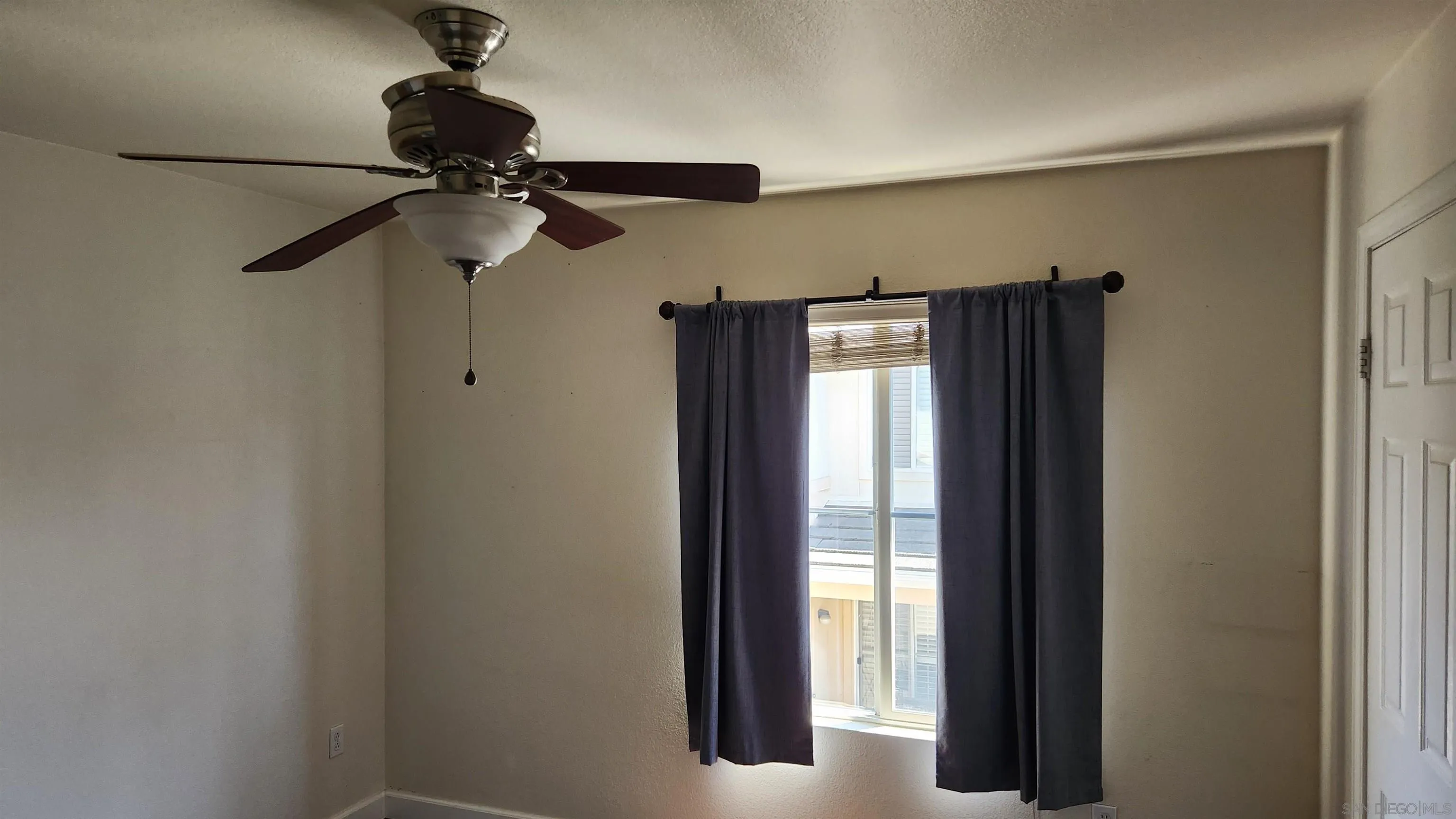 Photo #13: 260009291 Listing: Photo #13