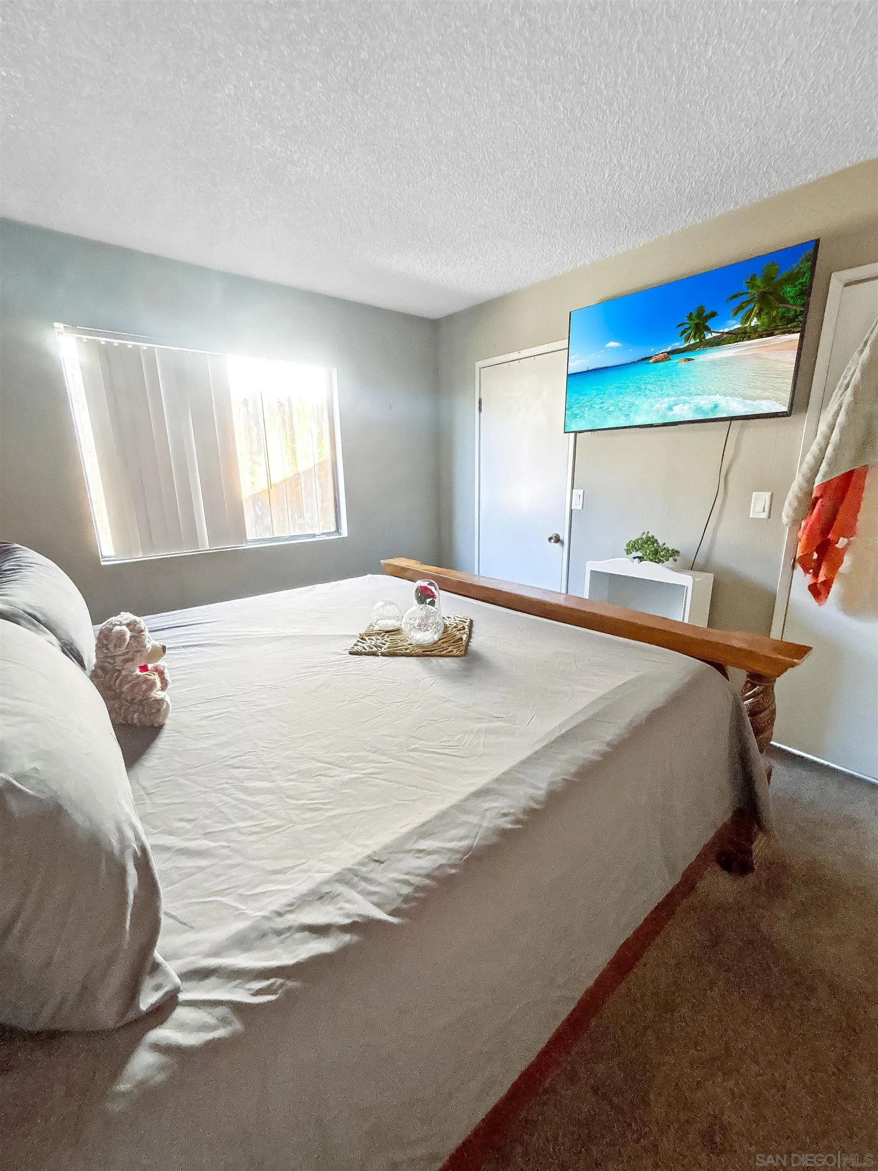 https://cdn.realtyfeed.com/cdn/127/260009306/b9b51e125c2db53d142c3aea6f7284a1.webp