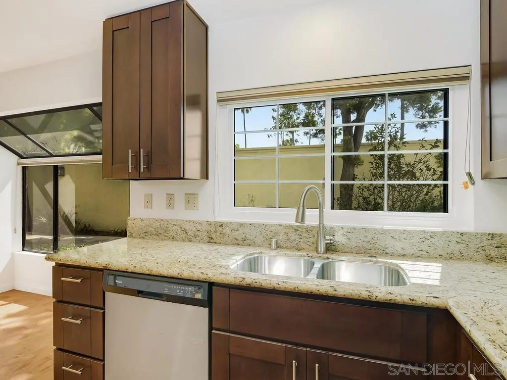 https://cdn.realtyfeed.com/cdn/127/260009309/56287f78bb0353d5b7777cadf3471ac4.webp