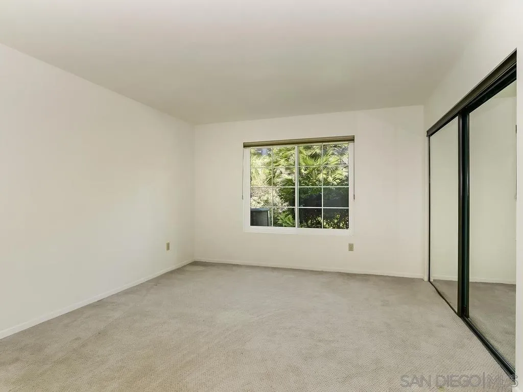https://cdn.realtyfeed.com/cdn/127/260009309/9820cb621eb5a4bd943e9626ed52bbf7.webp