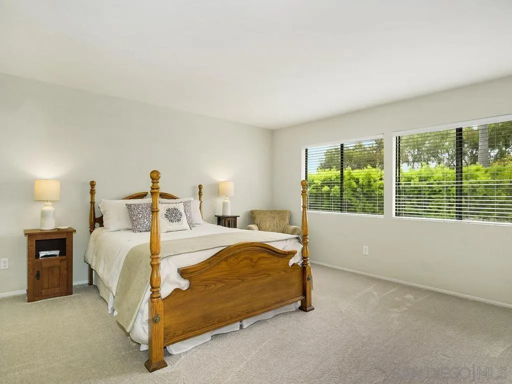 https://cdn.realtyfeed.com/cdn/127/260009320/1f40aee9af28652636ca96d219745276.webp