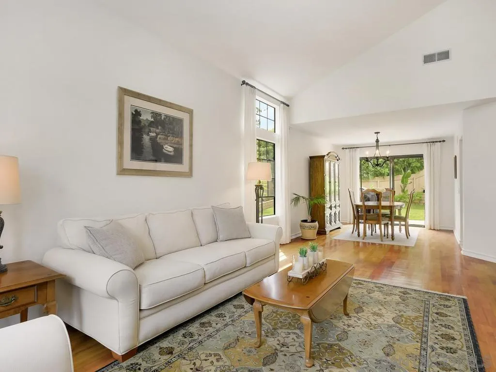 https://cdn.realtyfeed.com/cdn/127/260009320/bac7f9ddea8344e1d7455f1278a9fa28.webp