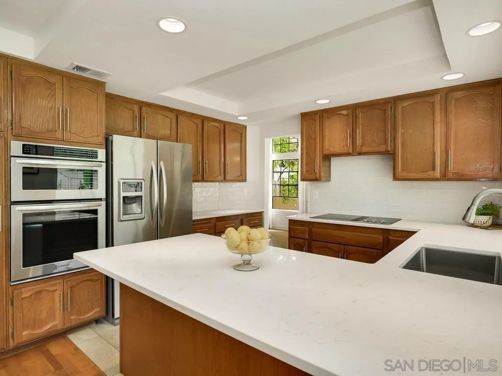 https://cdn.realtyfeed.com/cdn/127/260009320/dd0049ba1e990a213cb3840d95a01985.webp