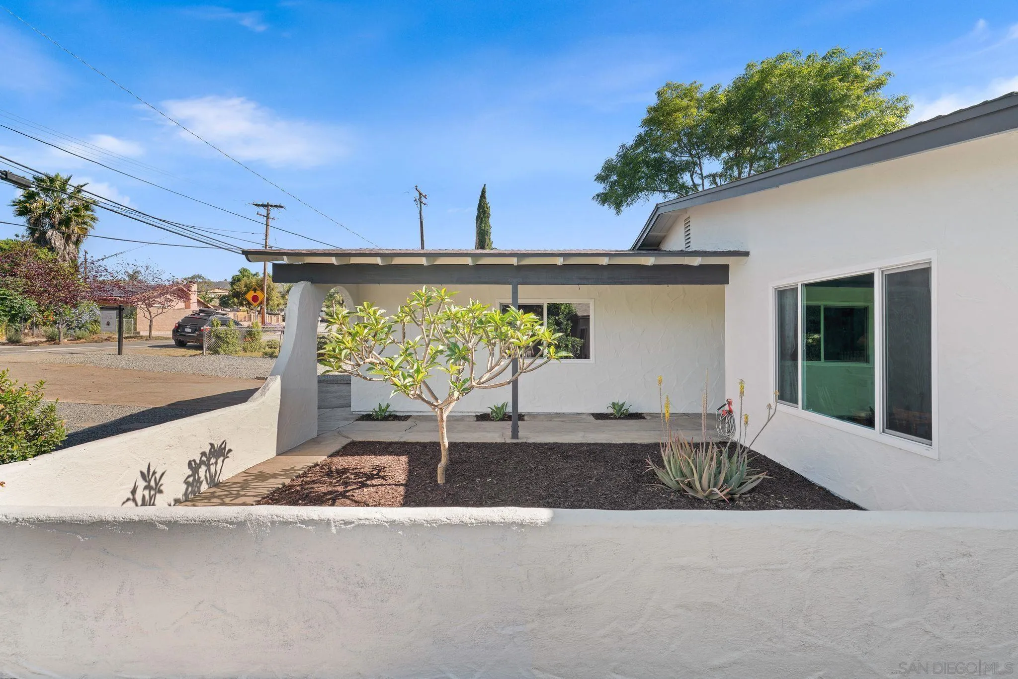 https://cdn.realtyfeed.com/cdn/127/260009323/0839d4976579a89273c48069db2a5e0a.webp