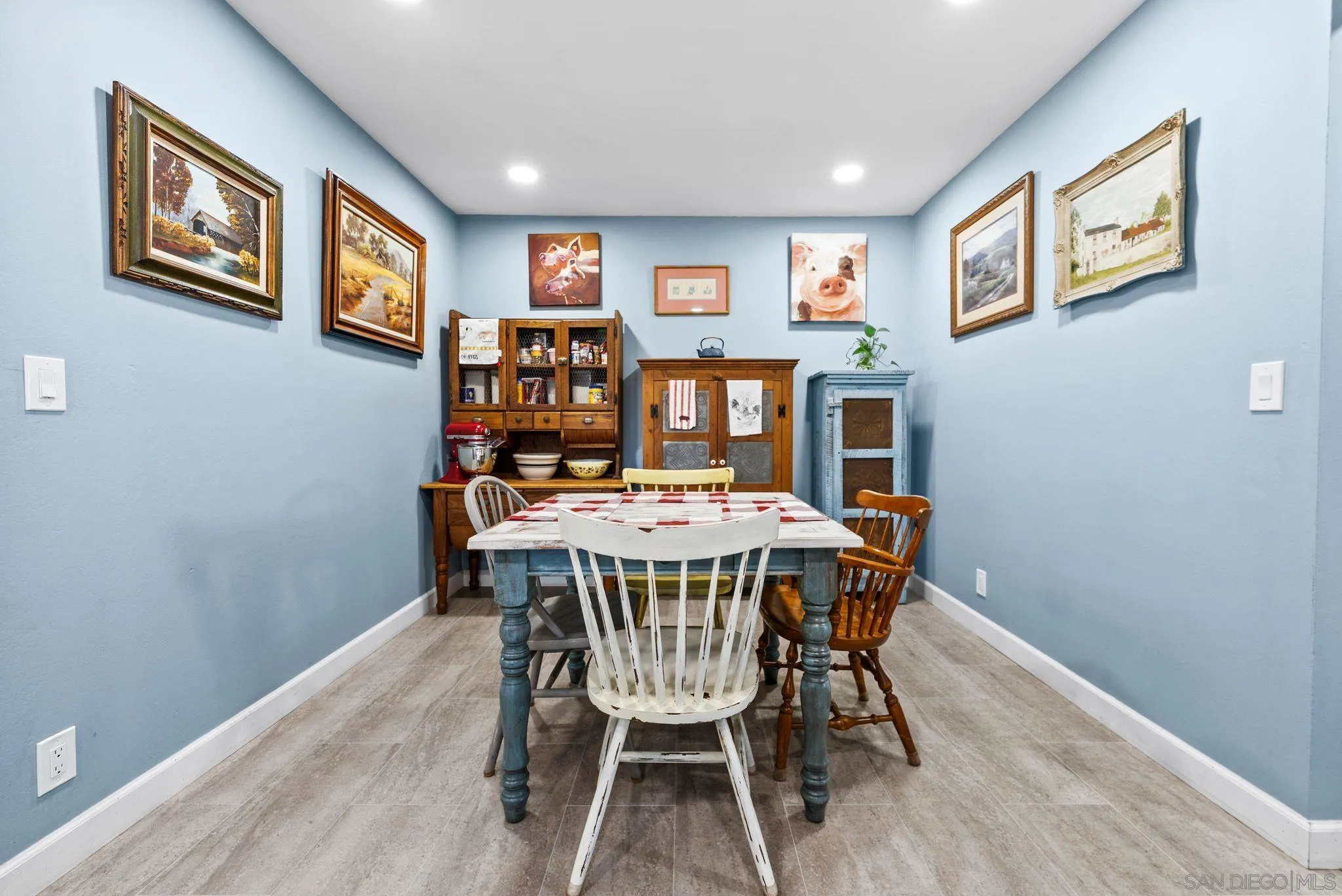 https://cdn.realtyfeed.com/cdn/127/260009323/6c0586f82042ab3269efa3b8ebeae84d.webp