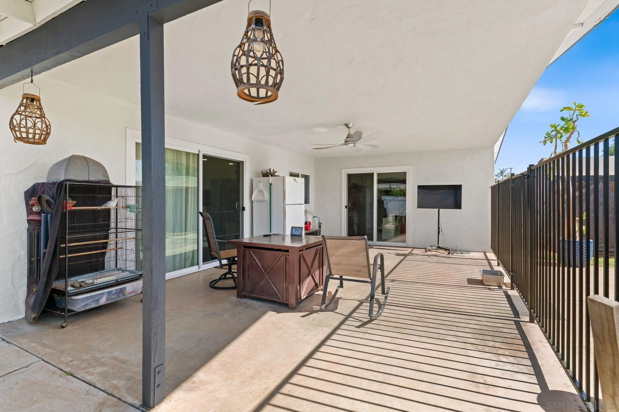 https://cdn.realtyfeed.com/cdn/127/260009323/c0961223de997685b5bded4c40419eca.webp